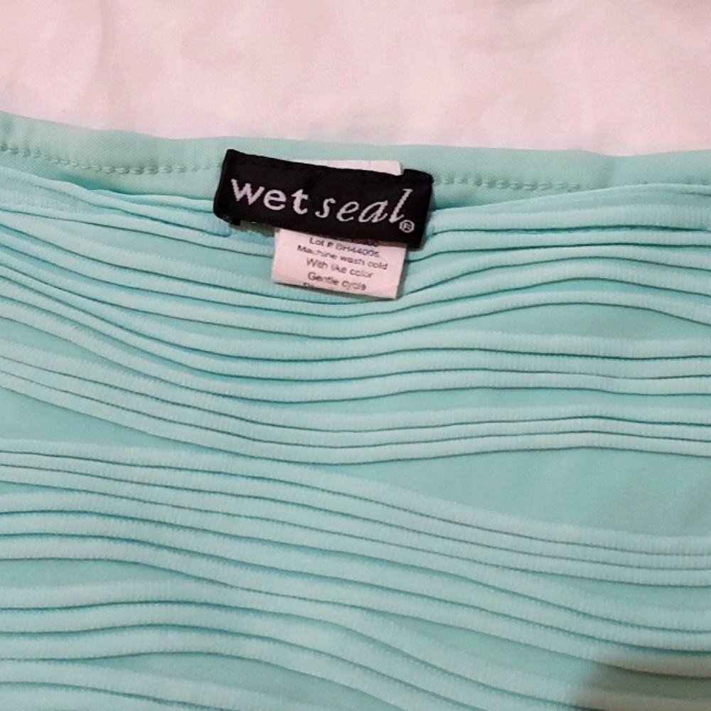 Wetseal young lady dress - Picture 2 of 5